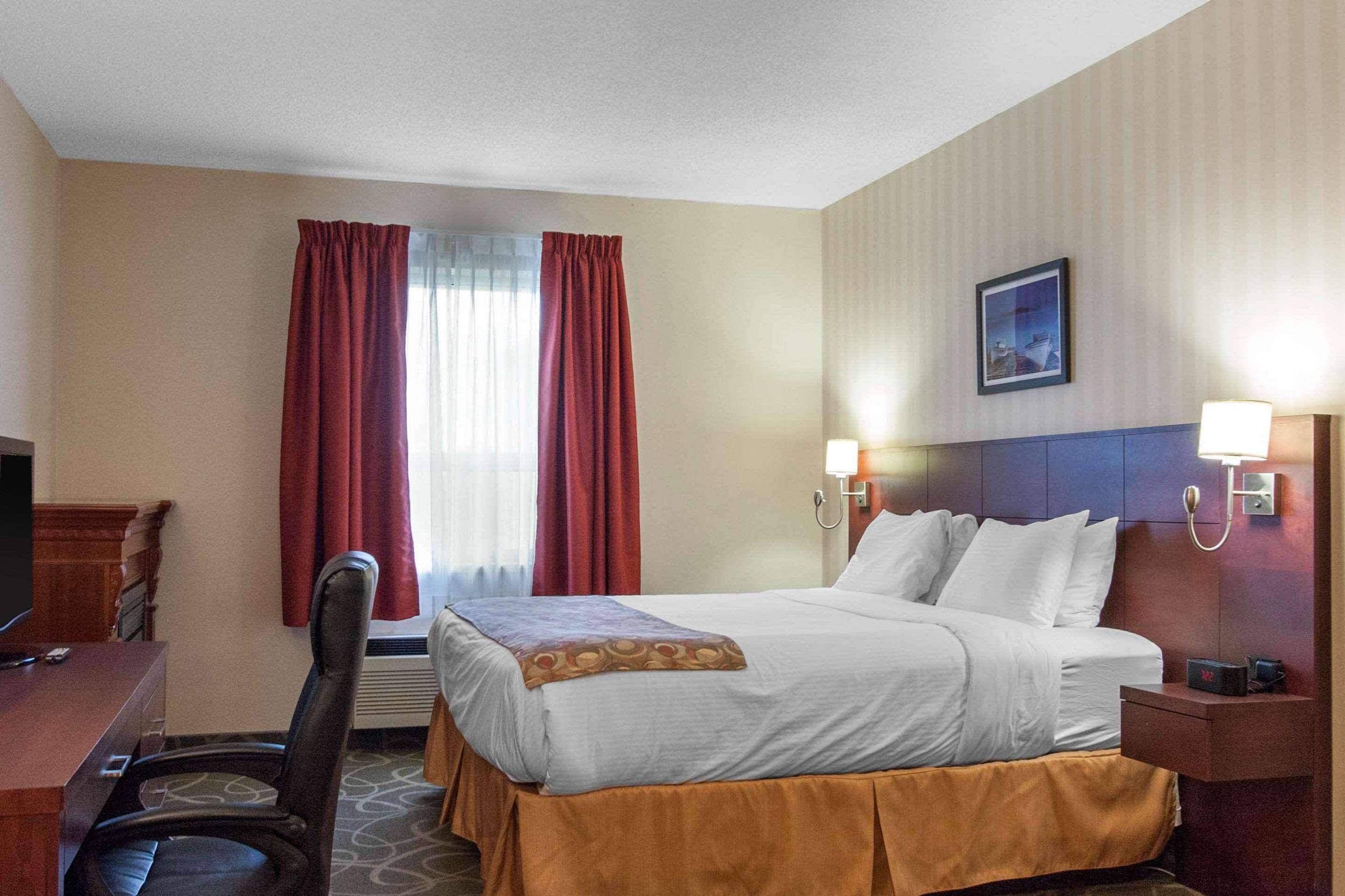 Quality Hotel & Suites Gander Exterior photo